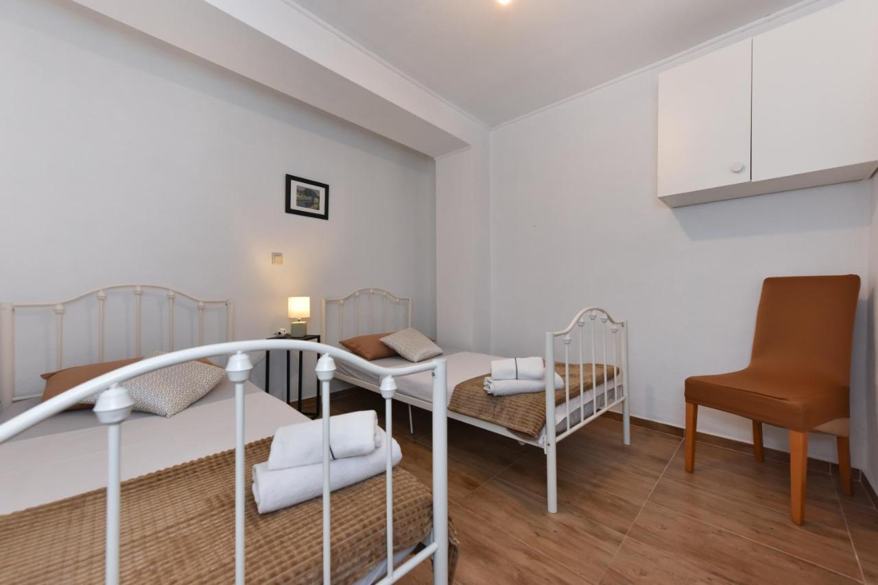 Apartment Loro With Jacuzzi Posedarje Exterior photo